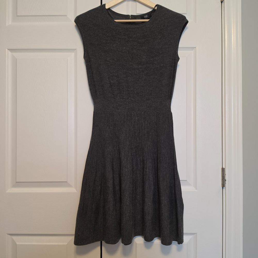 Chic by Jacob Dark Dray Sleeveless High Round Neckline Fitted Waist Dress Medium